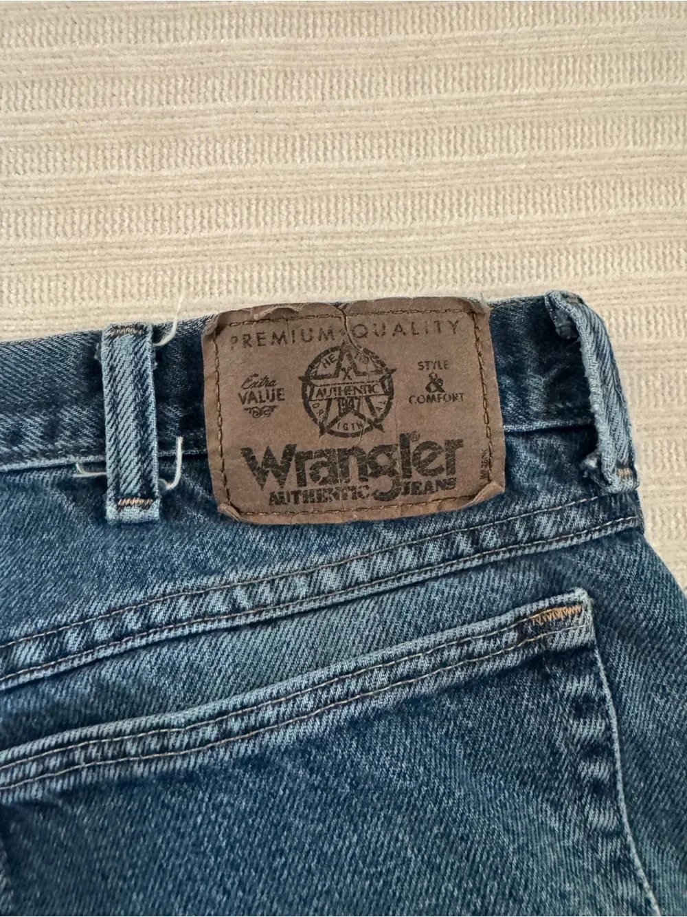 Wrangler Men's Blue Straight-Leg Jeans